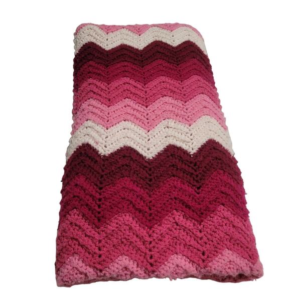 Handmade Zig Zag Chevron Afghan Throw Blanket Pink Mauve Dark Pink 5x8 1/2 - Picture 5 of 10